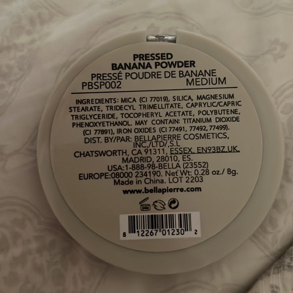 Bellapierre Pressed Banana Powder Medium - Picture 2 of 3